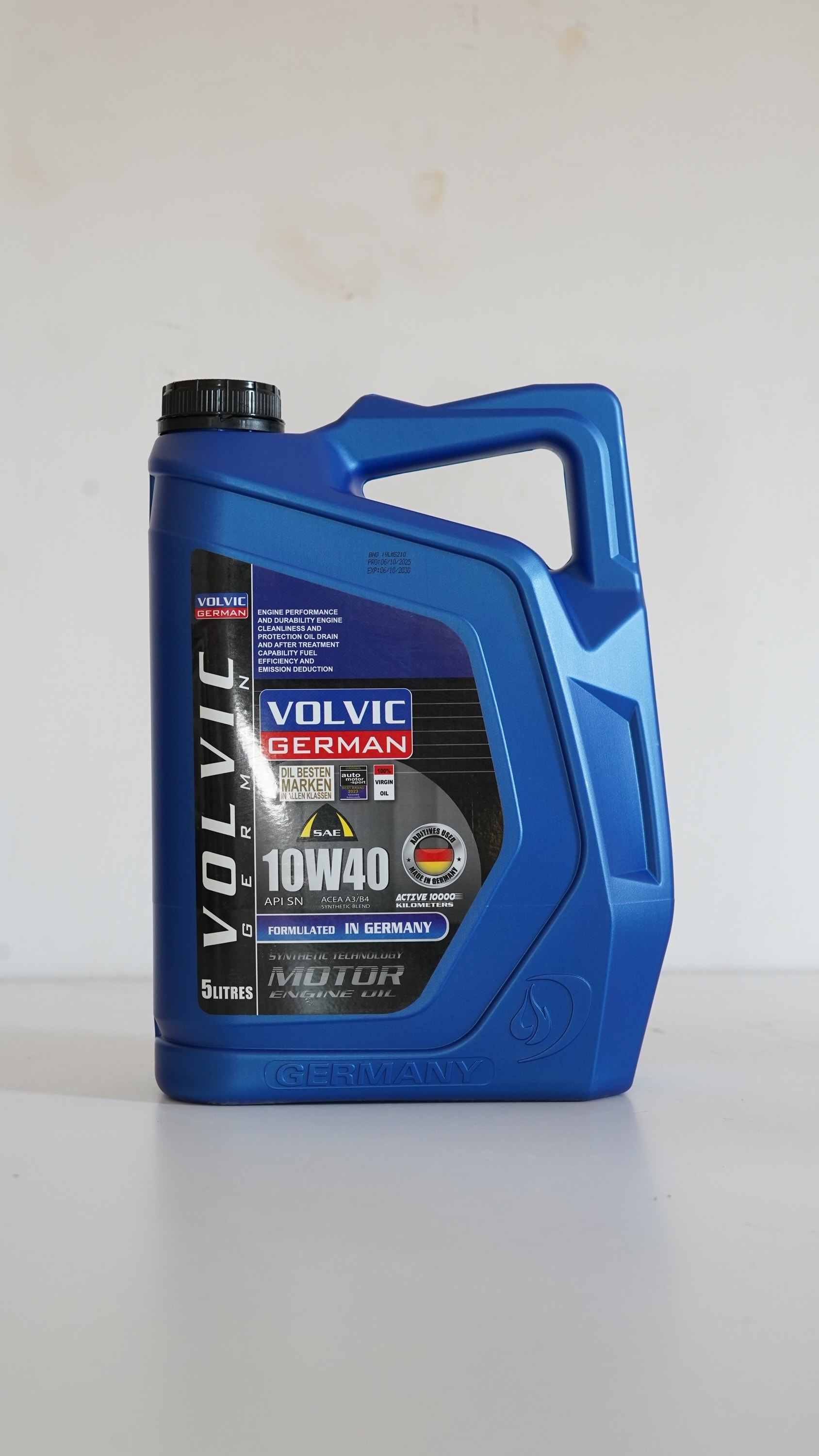 Volvic German 10W-40 semi-synthetic engine oil 5 litres